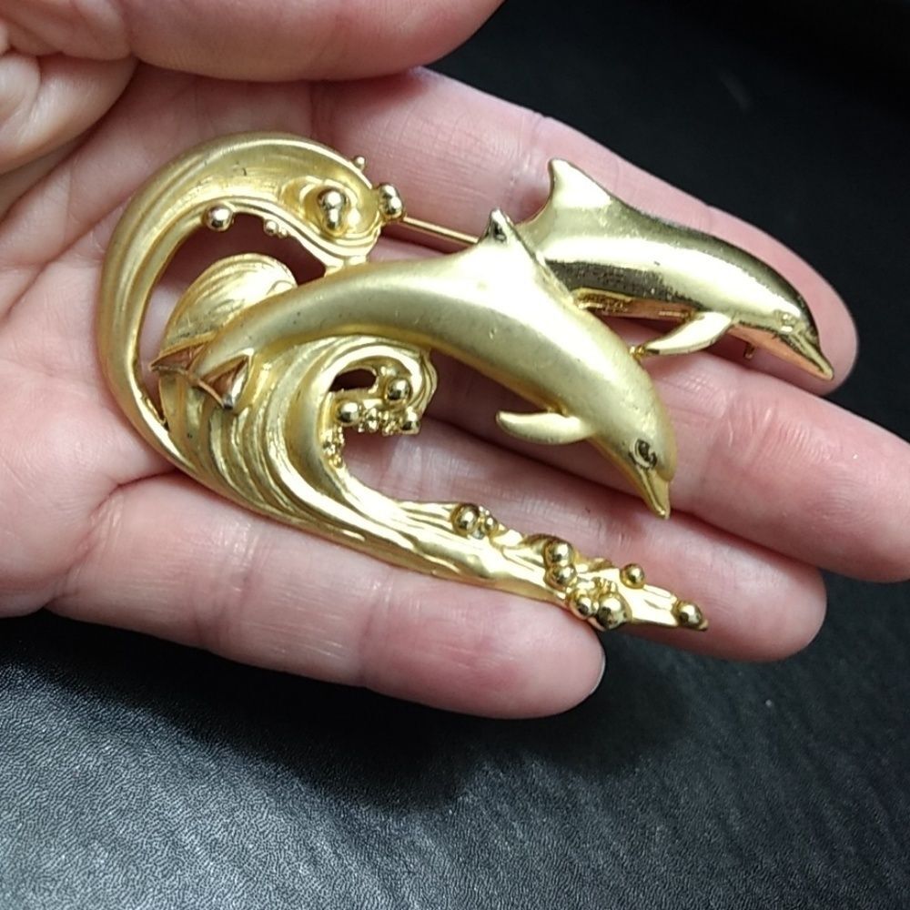 AJC gold tone dolphin brooch wave ocean